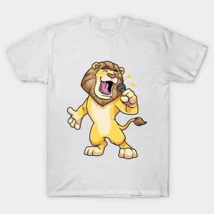 Lion as singer with a microphone T-Shirt